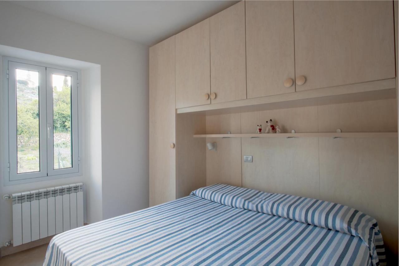 La Quercia Casa Vacanza Imperia Buitenkant foto